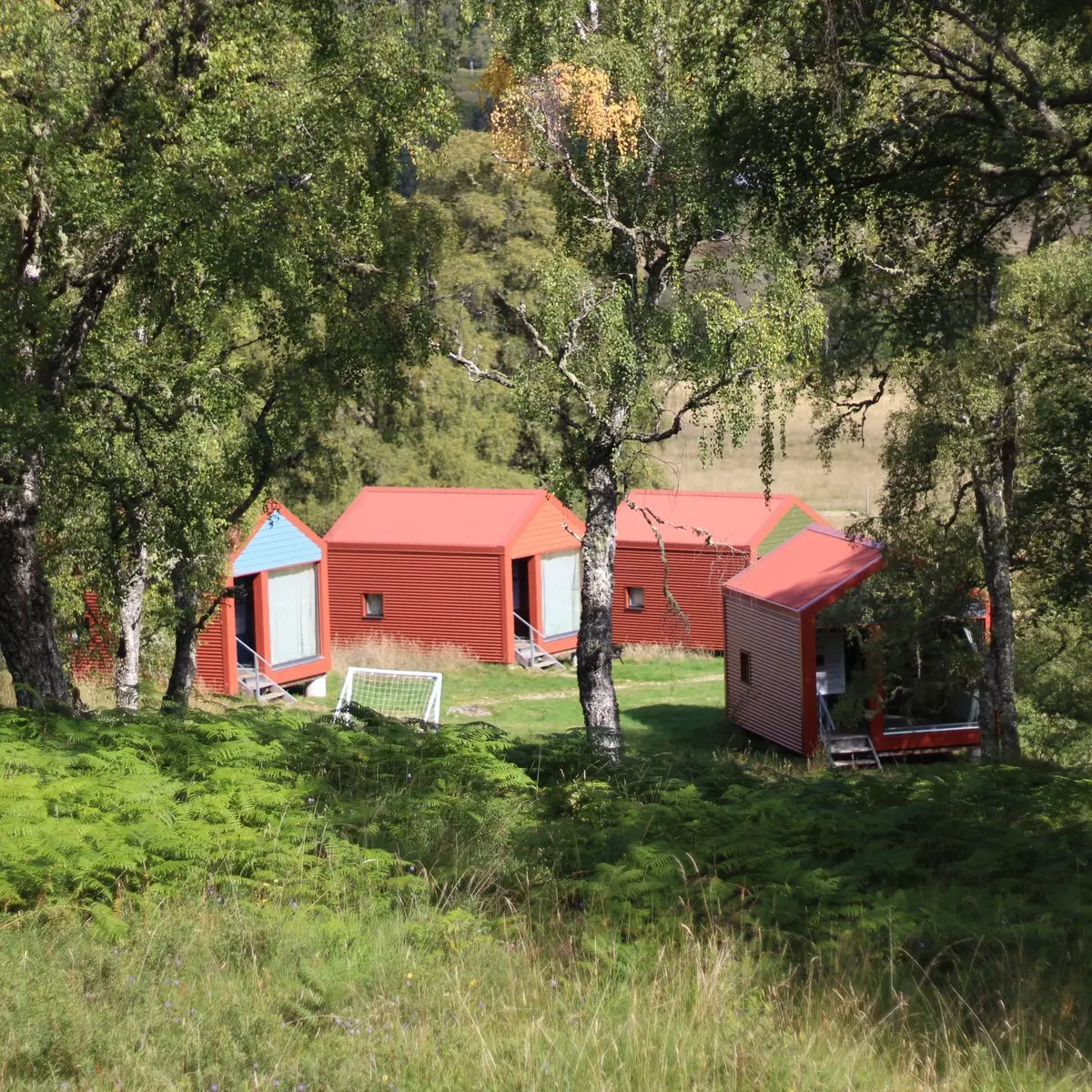 Our Do of E Gold resid camps have a full programme of activities during the days &amp; evenings. We usually have one large project to work on (building a new roof, a large bike shed, creating a new washing station) &amp; smaller fun activities in between. https://t.co/Hioh0P1my6 https://t.co/PJuPFtj92j